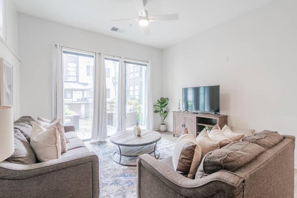 Charming Cozy Apartment With Wi-Fi & Free Parking Charlotte Extérieur photo